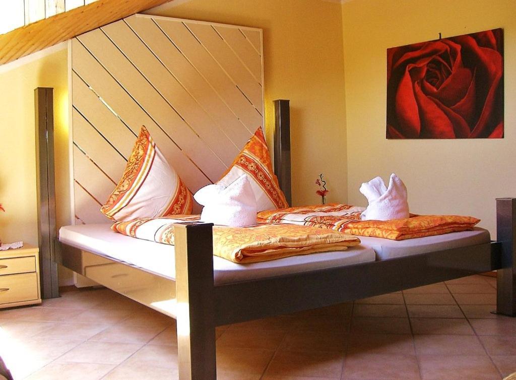 Gemütliche 2.5 Zimmer Wohnung mit Garten Allensbach Exterior foto